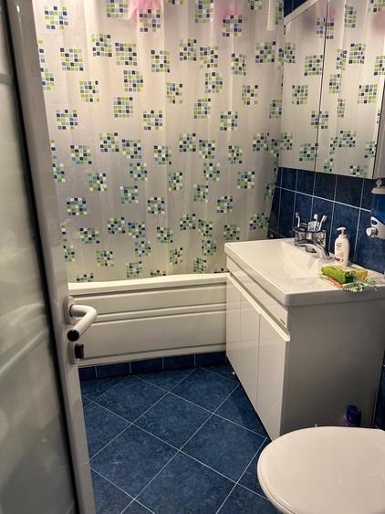 Apartament cu 3 camere decomandat în Ultracentral