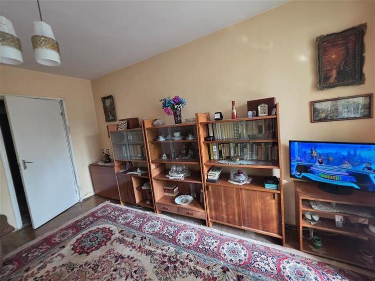 Apartament cu 2 camere circular în 13 Decembrie