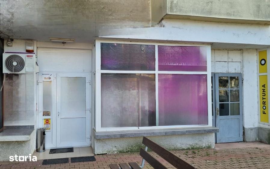 Spațiu comercial, de 50 mp, în Central