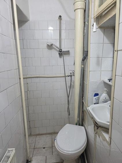 Garsonieră Zona Centrală - Popa Nan Acces la curte și centrală proprie - 7