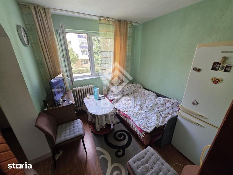 VANZARE APARTAMENT- ZONA DECEBAL ETAJ 1 - 2