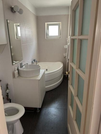 Apartament cu 2 camere semidecomandat în Lotus
