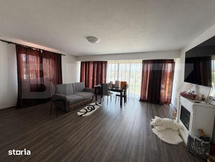 Casă cu 8 camere cu Teren 3000 Mp în Central