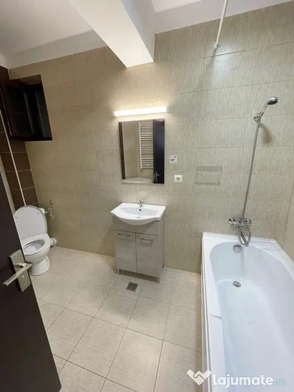 Apartament cu 2 camere decomandat în Păcii