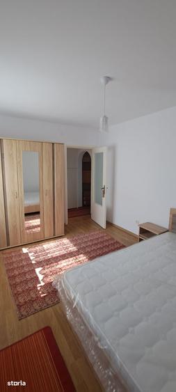 Apartament cu 2 camere, mobilat în Central