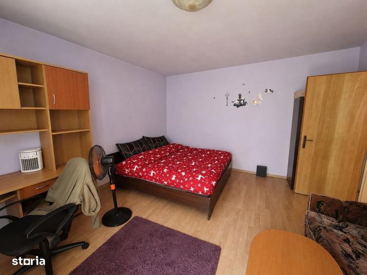 Garsonieră decomandată în Câmpului