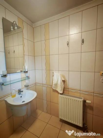 Casă cu 4 camere cu Teren 678 Mp în Europa