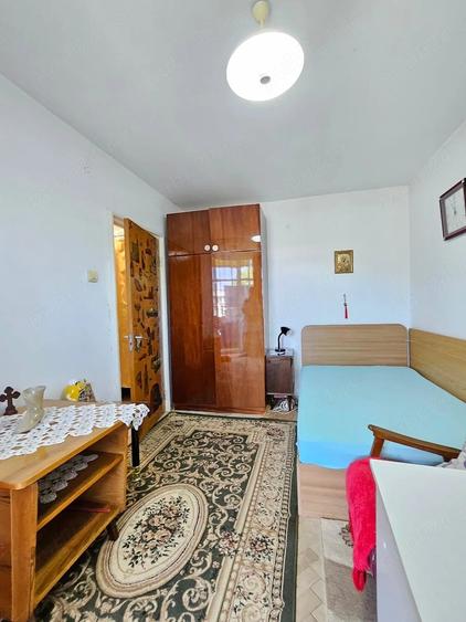 Apartament cu 2 camere semidecomandat în Negru Vodă