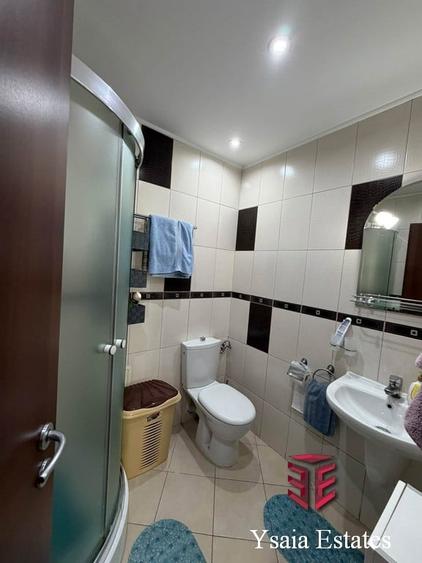 Apartament cu 3 camere decomandat în Universitate