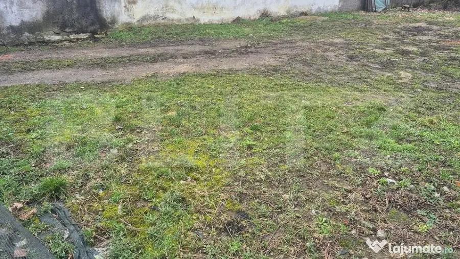 Teren de 560 mp, în 14 Mai