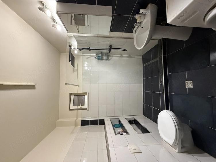 Casă cu Teren 606 Mp în Est
