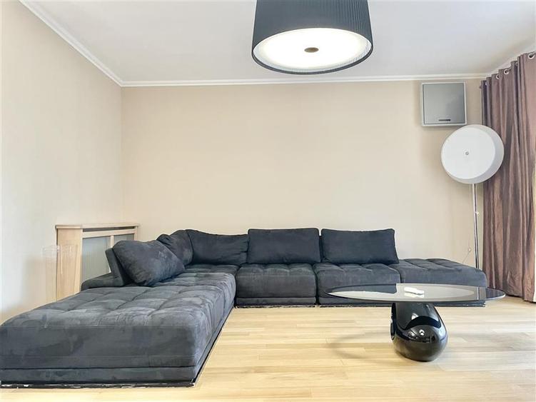 Apartament cu 4 camere decomandat, mobilat în Herăstrău