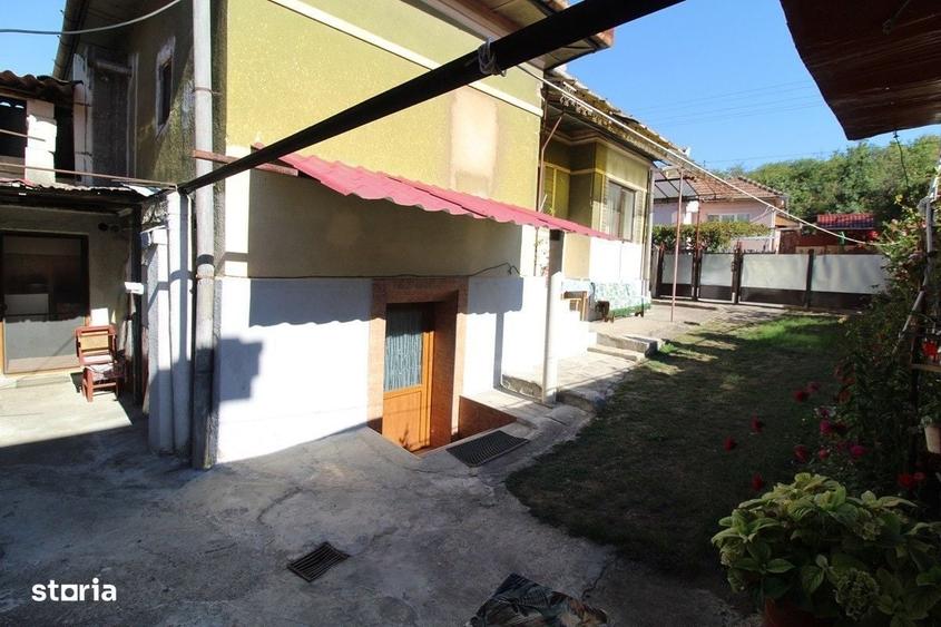 Vand casa D+P in Pestisu Mare, la 4 km de Hunedoara, garaj, anexe... - 3