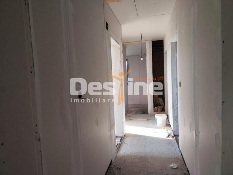 Casă cu 4 camere cu Teren 500 Mp în Bordenii Mici