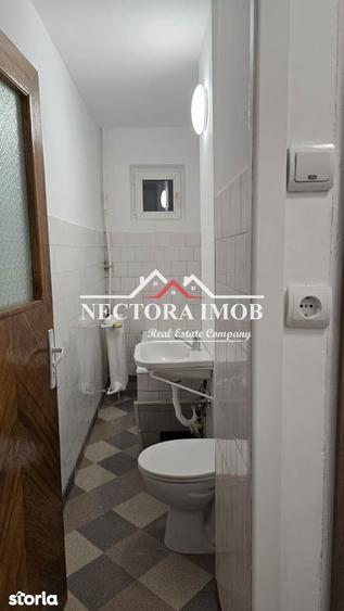Apartament cu 3 camere semidecomandat în Central