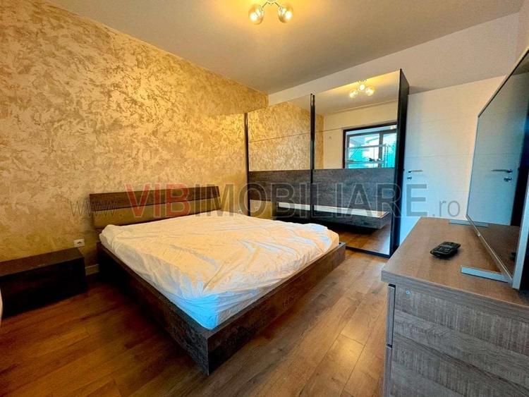 Apartament cu 3 camere semidecomandat în Crângași
