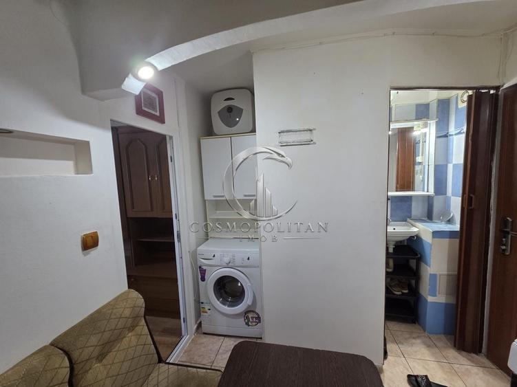 Garsonieră în Micro 5