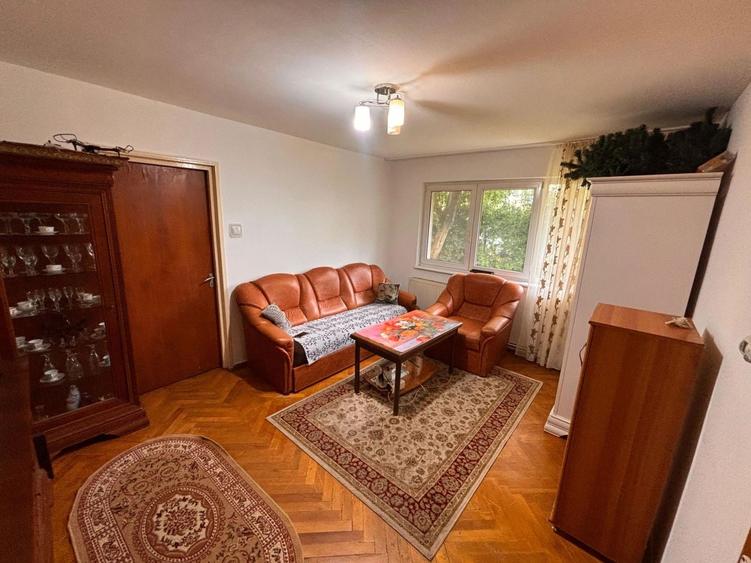 Apartament cu 2 camere decomandat, mobilat în Centrul Civic