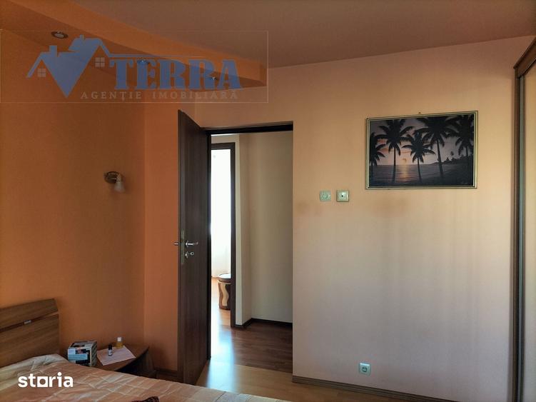 Apartament cu 4 camere decomandat în Ultracentral