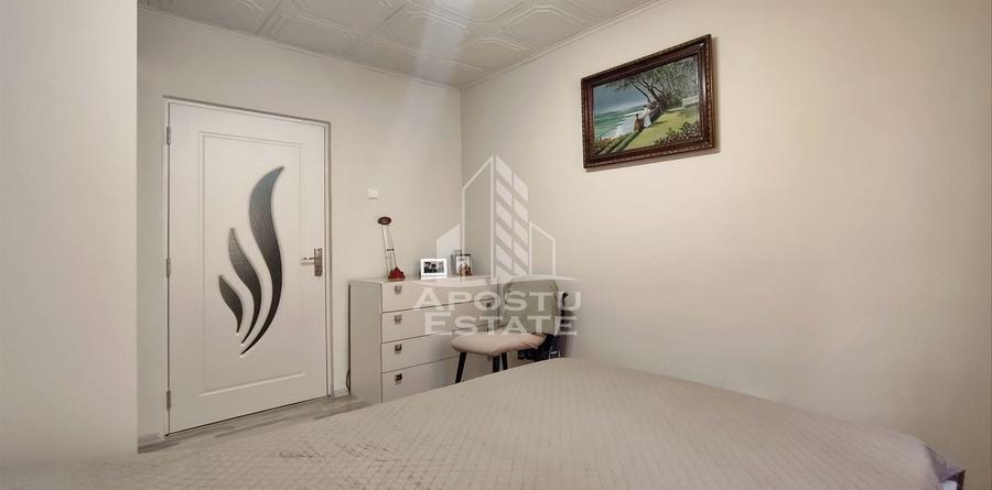 Apartament cu 4 camere semidecomandat, mobilat în Miorița