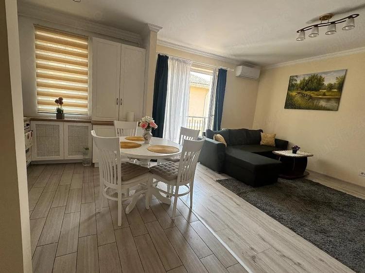 Apartament cu 2 camere semidecomandat în Buziașului