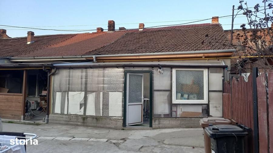 Casă cu 2 camere cu Teren 84 Mp în Orașul Nou