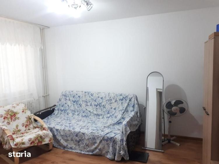 Apartament 2 camere Piata Centrala et1/4 ,Liber 57 000 euro neg - 3