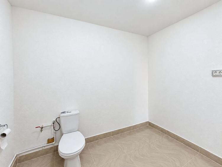 Spațiu comercial, de 100 mp, în UTA