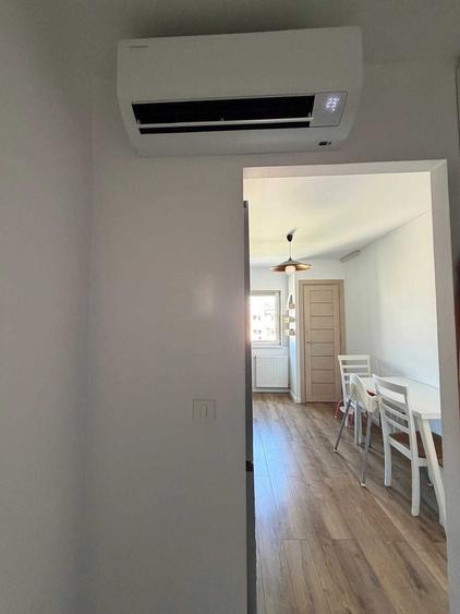 Apartament cu 3 camere decomandat în Florești