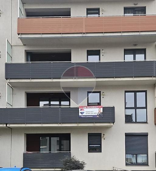 Apartament cu 2 camere decomandat, mobilat în Tractorul