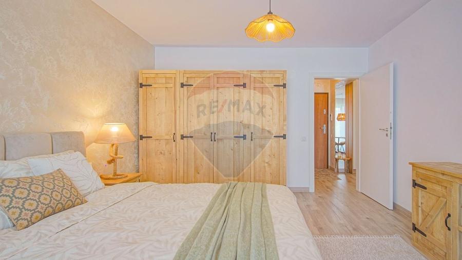 Apartament cu 2 camere semidecomandat, mobilat în Tractorul