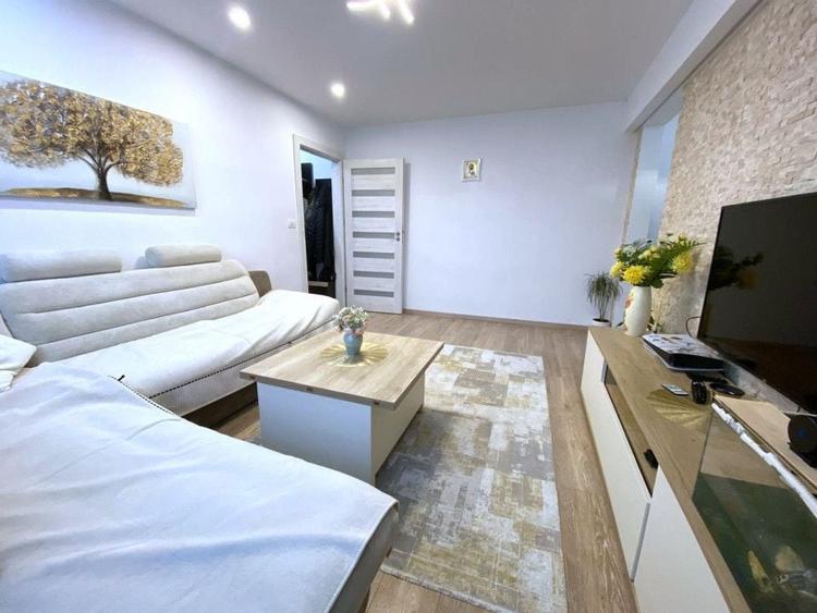 Apartament cu 3 camere decomandat, mobilat în Hipodrom 1