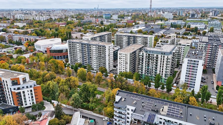 Apartament cu 3 camere decomandat în Politehnica