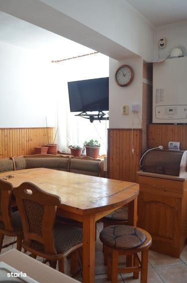 Apartament cu 2 camere în Cezar Petrescu