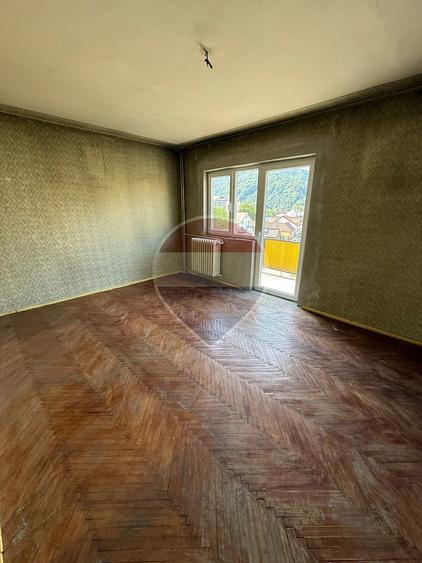 Apartament cu 3 camere de vanzare - 7