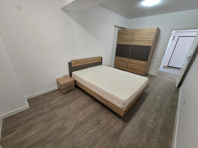 Apartament cu 2 camere semidecomandat în 13 Septembrie