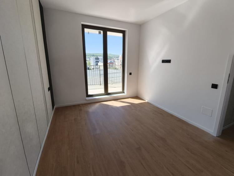 Apartament cu 2 camere decomandat în Florești — fotografia 1
