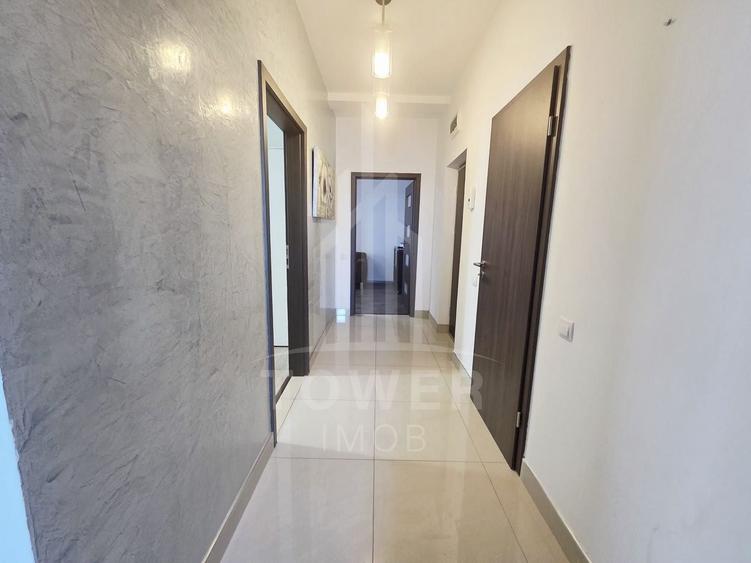 Apartament cu 3 camere decomandat, mobilat în Turnișor