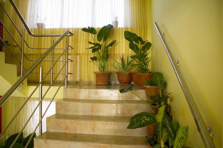 Hotel de vanzare la cateva minute de Podul Mogosoaia –Cu 40 de camere - 50