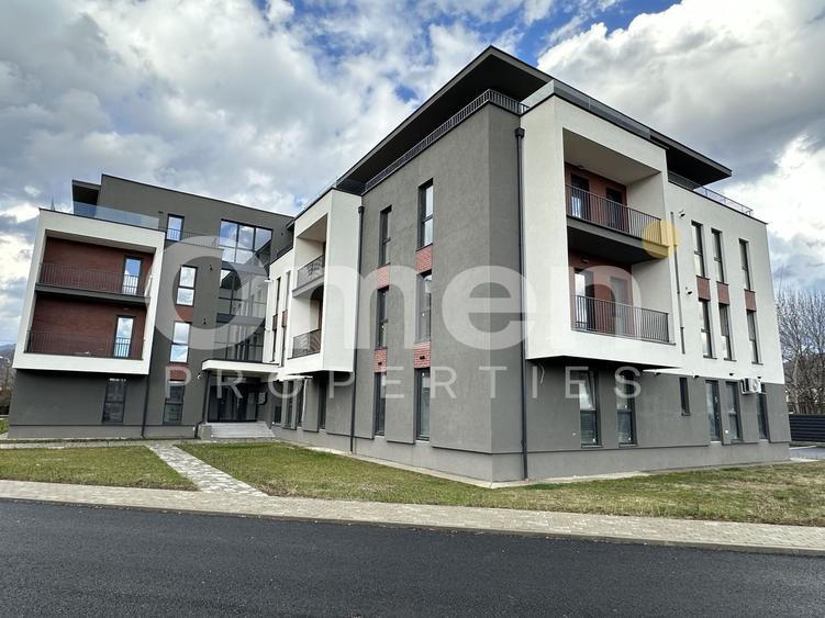 Apartament cu 2 camere decomandat, mobilat în Est