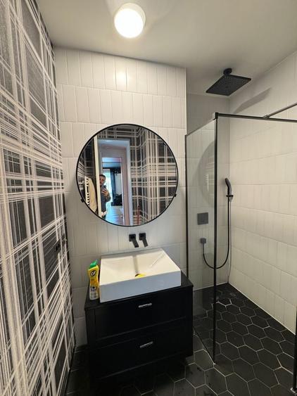 Apartament cu 3 camere semidecomandat în Polonă