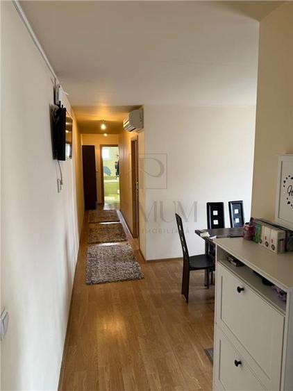 Apartament cu 3 camere decomandat, mobilat în Dâmbovița