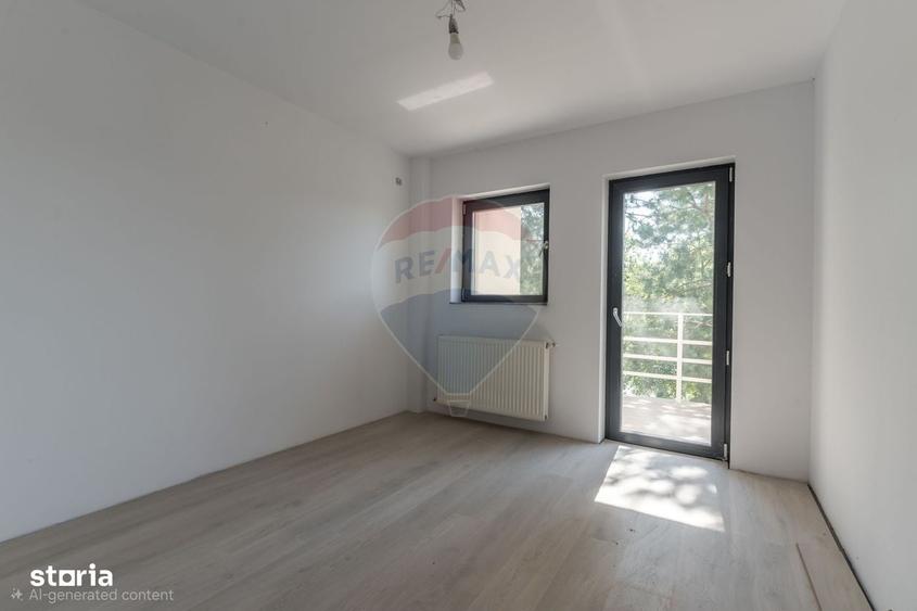 Casa de Vanzare 5 camere, 1000mp Teren - Visan, Iasi - Comision 0% - 11