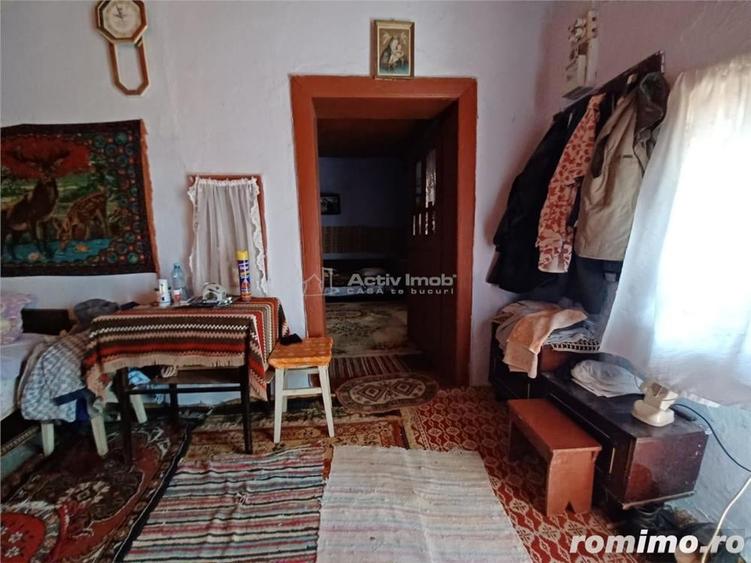 Casă cu 3 camere cu Teren 4658 Mp în Ghimpați