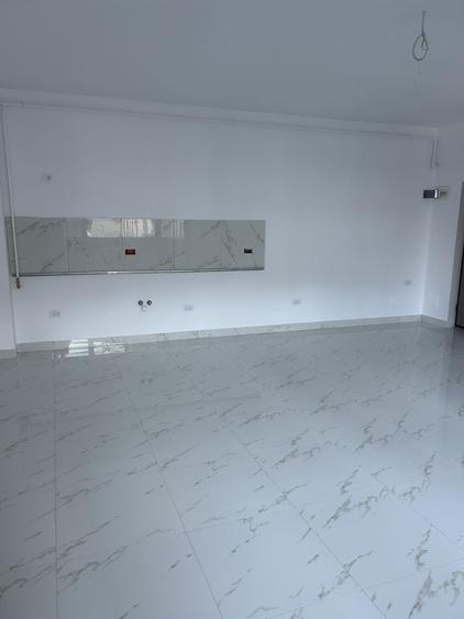 Garsonieră decomandată în Exterior Vest