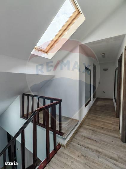 Casă cu 4 camere cu Teren 50 Mp în Bartolomeu