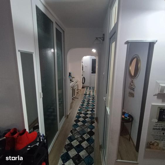 Apartament cu 3 camere în Far