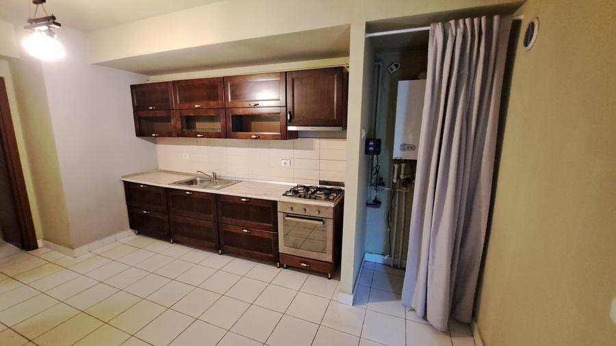 Apartament cu 3 camere decomandat, mobilat în Aviației