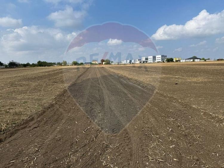 Teren Construcții intravilan de 400 mp, în Ișalnița