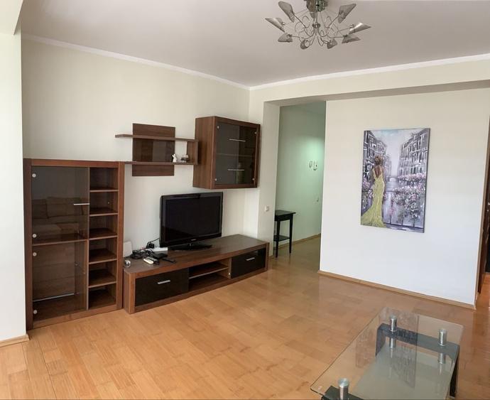 Apartament cu 3 camere în Dorobanți